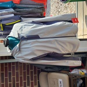 NWT, Mens Hooded Light Weight North Face Jackwt, Size XL